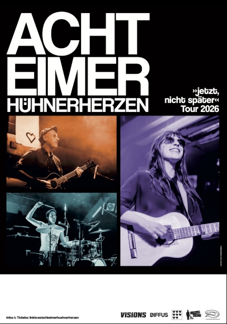 ACHT EIMER HÜHNERHERZEN